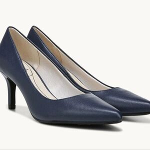 (S-4379) LifeStride Sevyn Pump Sz 7.5